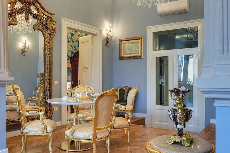 Apartamentos Demartini Palace
