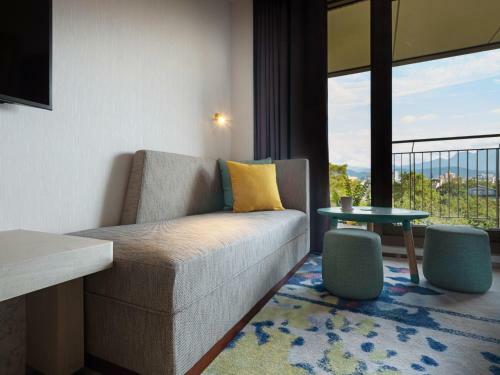Fame Hall Garden Hotel