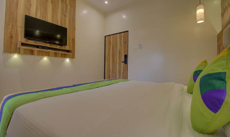 Hotel Amisha International