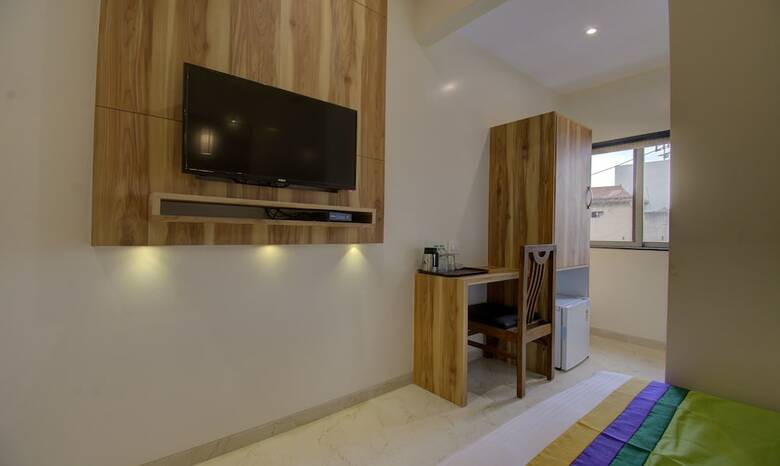 Hotel Amisha International