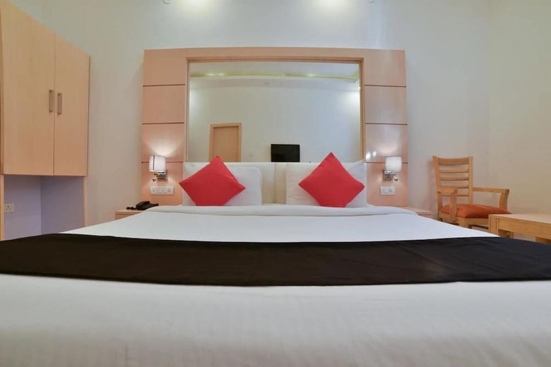 Hotel Anroute Stays - Marol Naka