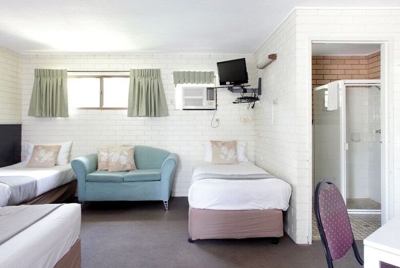 Hotel Twin Pines Motel