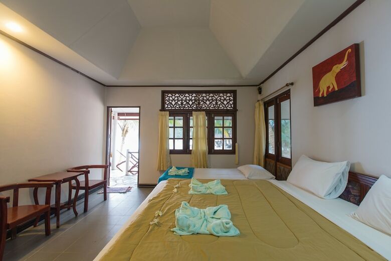 Hotel Koh Talu Island Resort