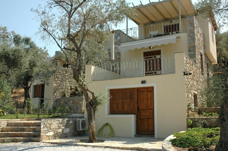 Hotel Gera's Olive Grove