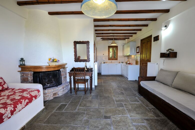 Hotel Gera's Olive Grove