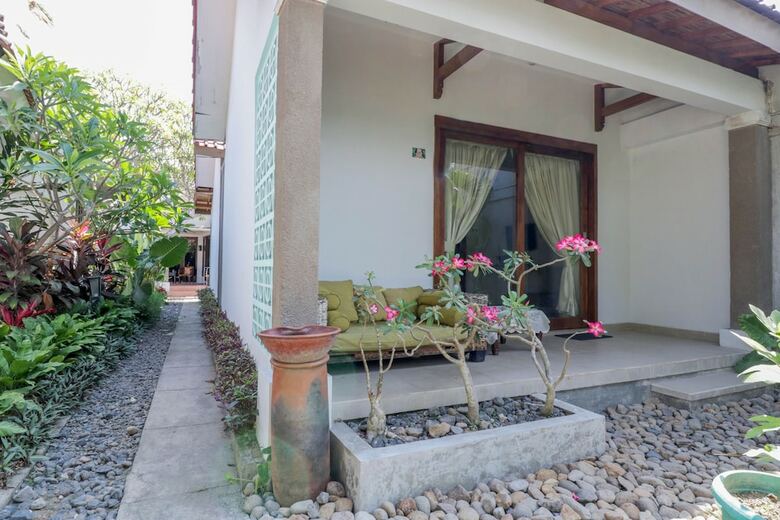 Hotel Oyo 1757 Villa Dende