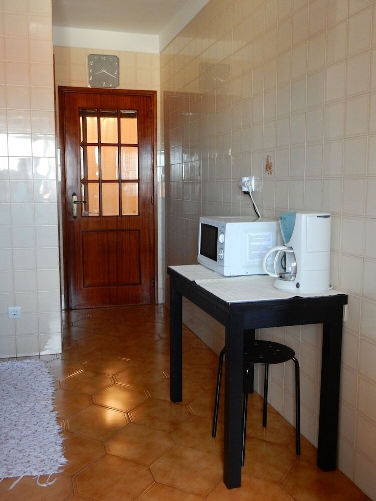 Praceta Almeida Garrett Apartment
