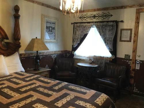 Black Bear Motel
