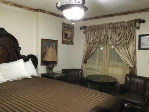 Black Bear Motel