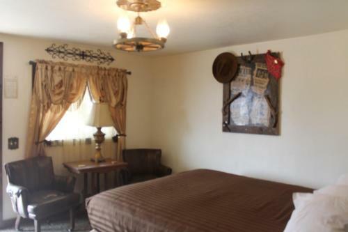 Black Bear Motel