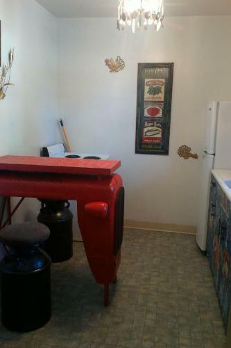 Black Bear Motel