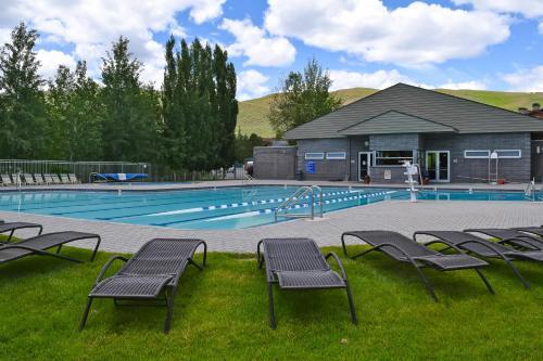 Sunburst Family Getaway