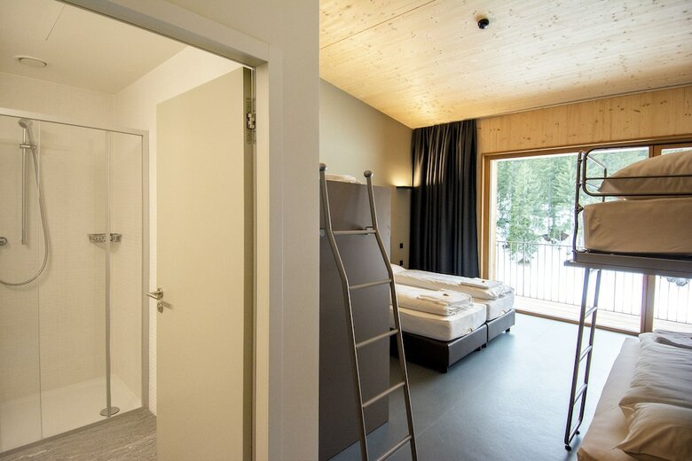Hotel Campra Alpine Lodge & Spa