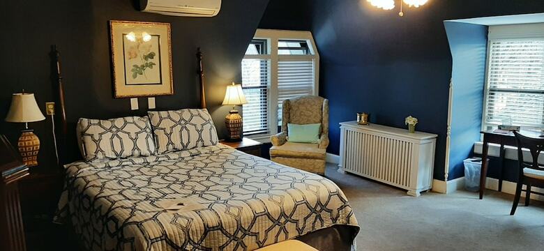 Bed & Breakfast The Summit Debary Inn