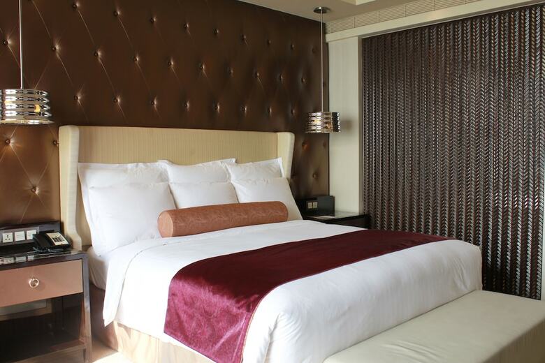 Shanghai Marriott Hotel Riverside