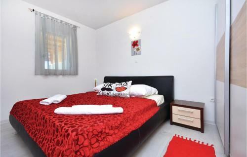 Beautiful Home In Solin With Wifi And 6 Bedrooms