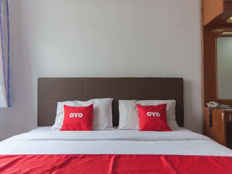 Oyo 89577 Kristal Hotel