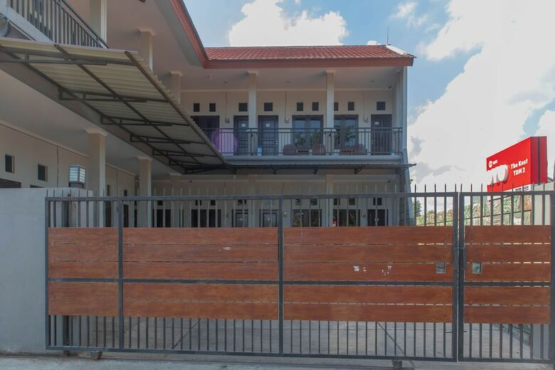 Hotel Oyo 1681 The Kost Tdm 2