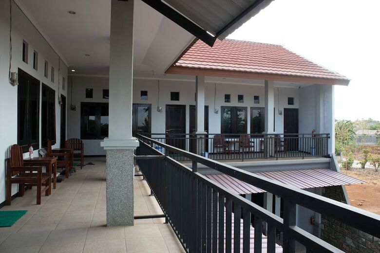Hotel Oyo 1681 The Kost Tdm 2