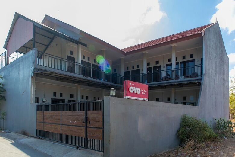 Hotel Oyo 1681 The Kost Tdm 2