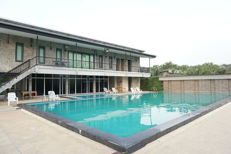 Hotel New Samedngam Resort
