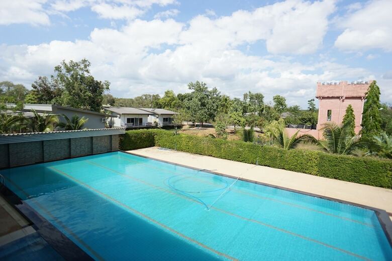 Hotel New Samedngam Resort