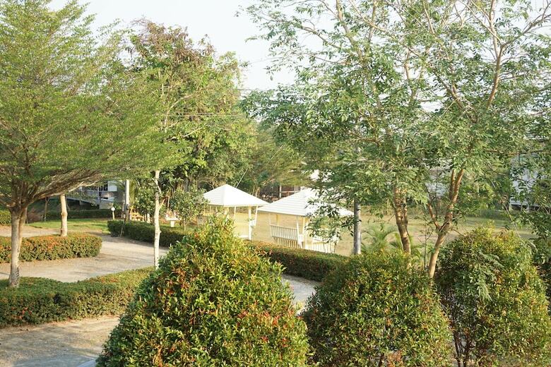 Hotel New Samedngam Resort