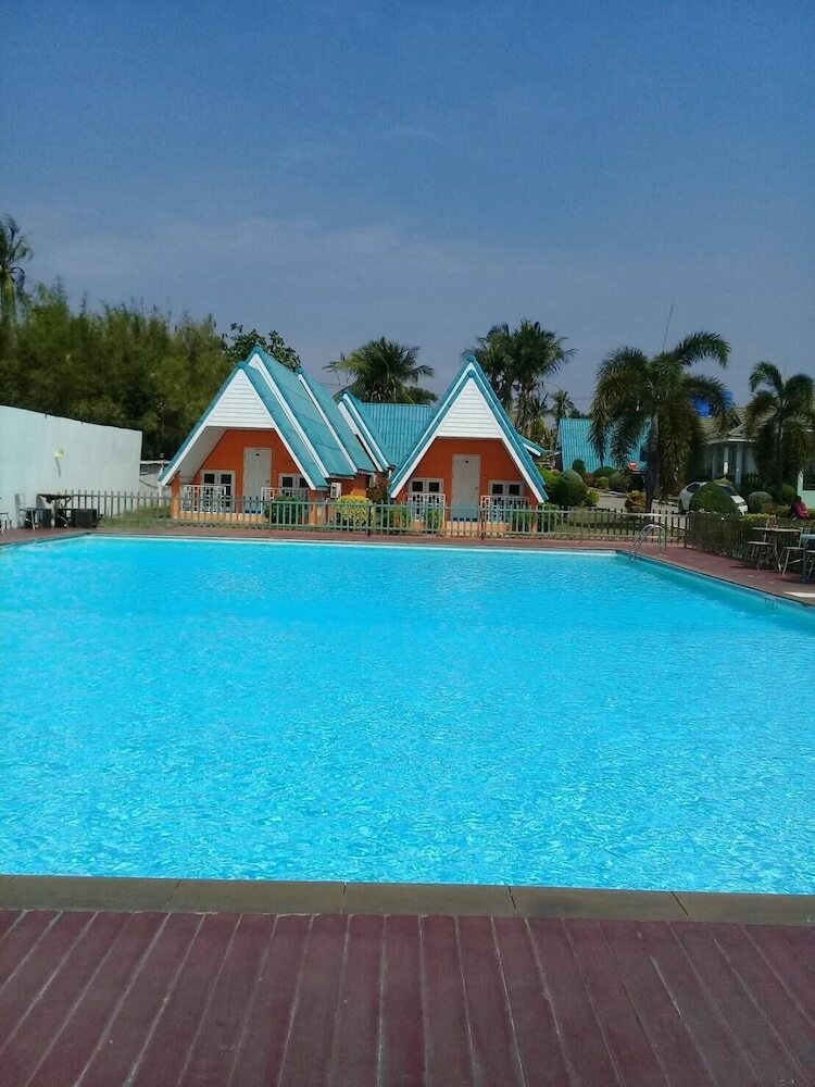 Hotel Prapavee Resort
