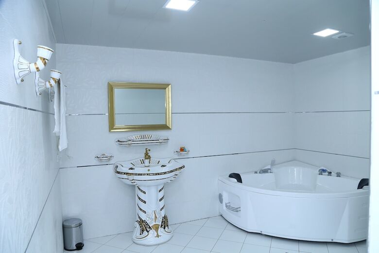 Oydin Plaza Hotel