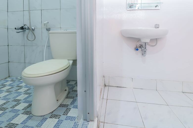 Hotel Oyo 1356 Gusti Residence