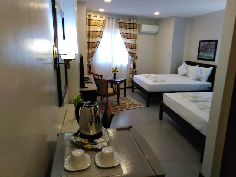 Hotel Venezia Suites Iloilo