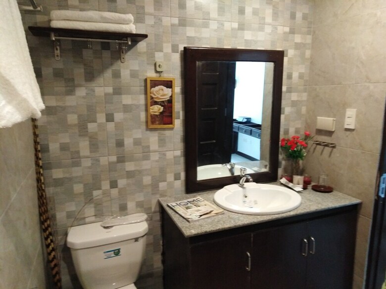 Hotel Venezia Suites Iloilo