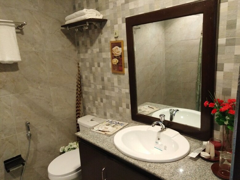 Hotel Venezia Suites Iloilo