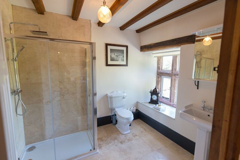 Villa Haile Hall Private Wing 4 Ensuite Bedrms