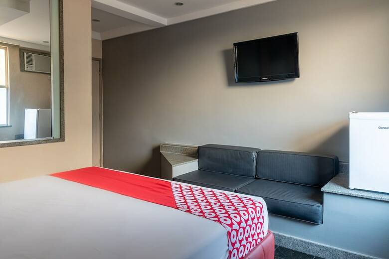 Oyo Toy Barra Hotel
