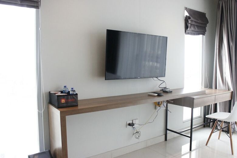 Modern Stylish Studio Plus At Greko Apartment Bandung