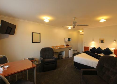 Bk's Magnolia Motor Lodge