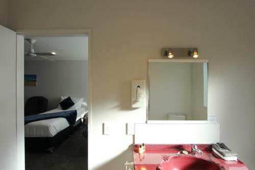 Bk's Magnolia Motor Lodge