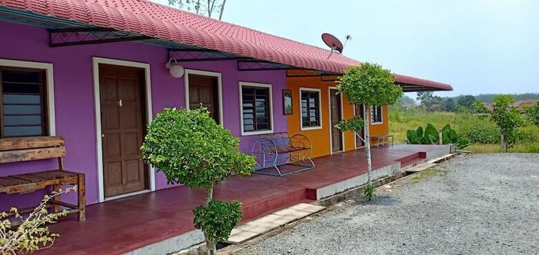 Hotel Serambi Pelangi Chalet