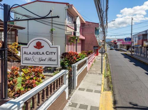 Alajuela City Hotel & Guest House