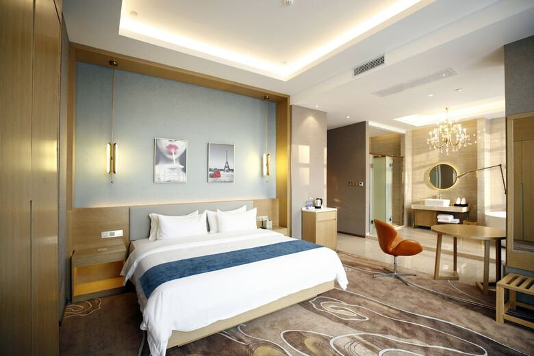 Manhatton Hotel Guangxi Univeristy