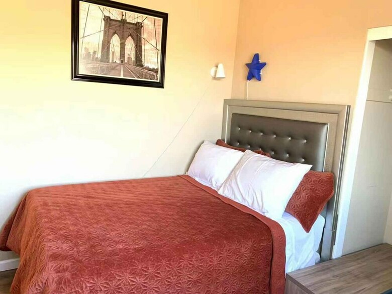 Hotel Sweet Home