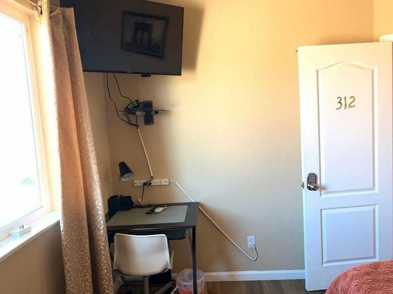 Hotel Sweet Home