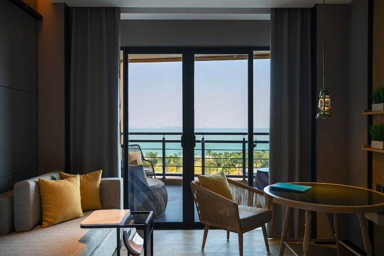 Renaissance Xiamen Hotel
