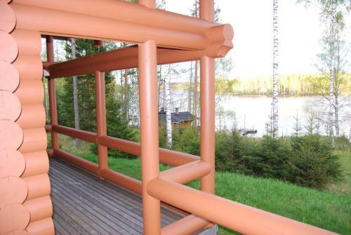 Hostal Ollinm�ki Vineyard