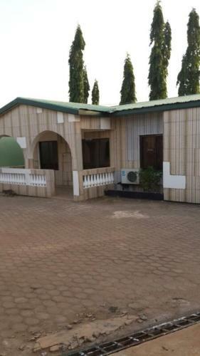 Hotel Safui Memorial Lodge