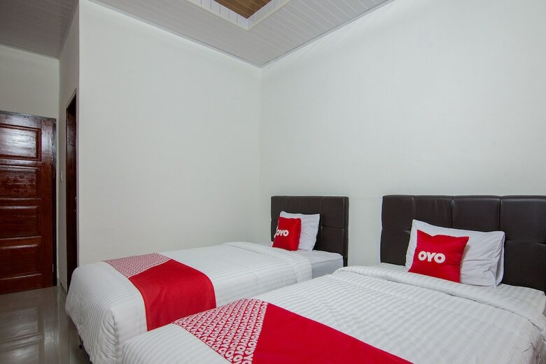 Oyo 1819 Aries Hotel