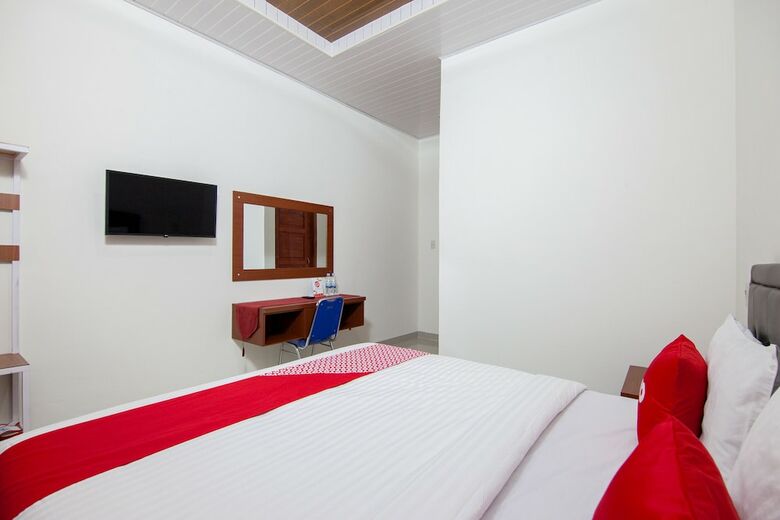 Oyo 1819 Aries Hotel