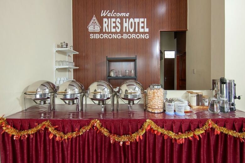 Oyo 1819 Aries Hotel