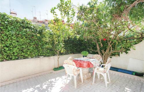 Two-bedroom Holiday Home In Santa Pola